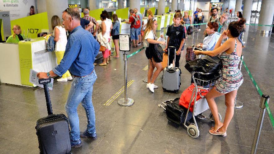 Zona de facturación de vuelos interinsulares del aeropuerto de Gran Canaria.