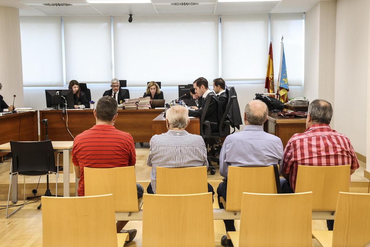 Un momento del juicio celebrado ayer por la Sección VII de la Audiencia Provincial con sede en Elche