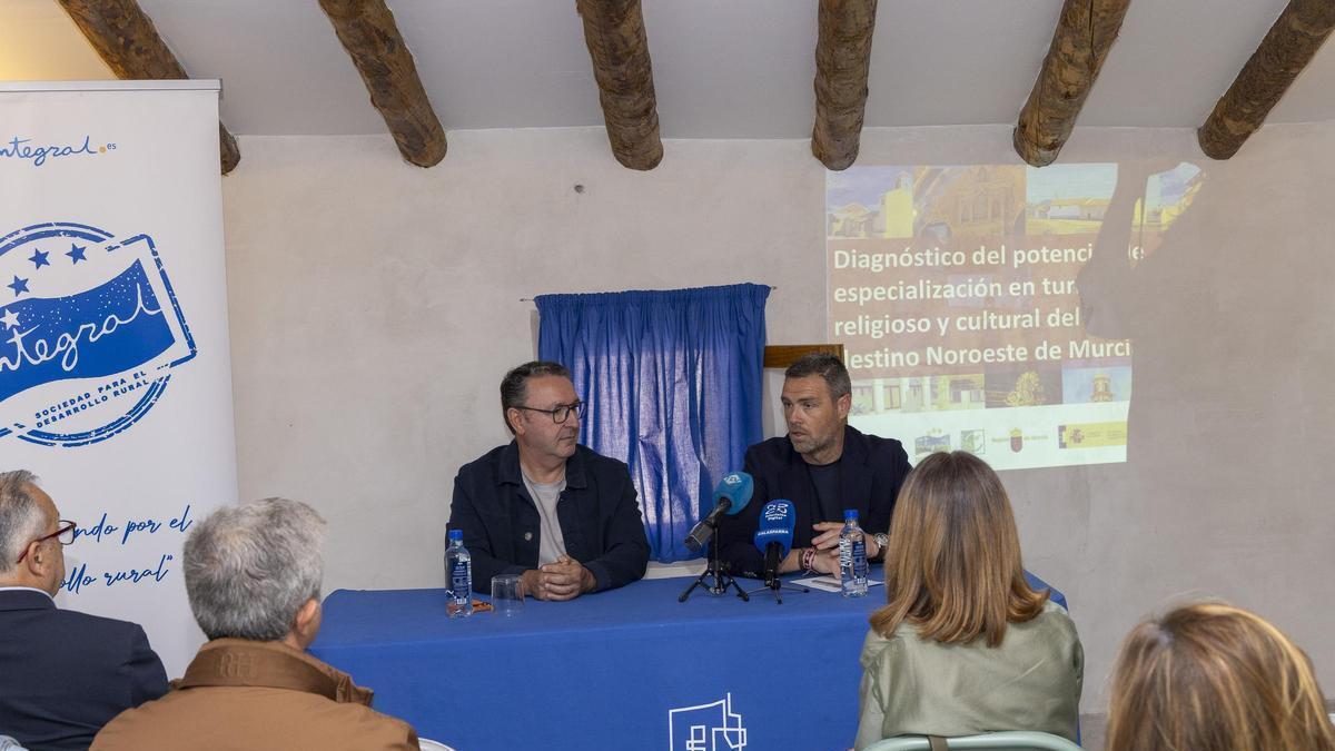 Un estudio refuerza la estrategia conjunta de la Comarca del Noroeste como destino de turismo religioso y cultural