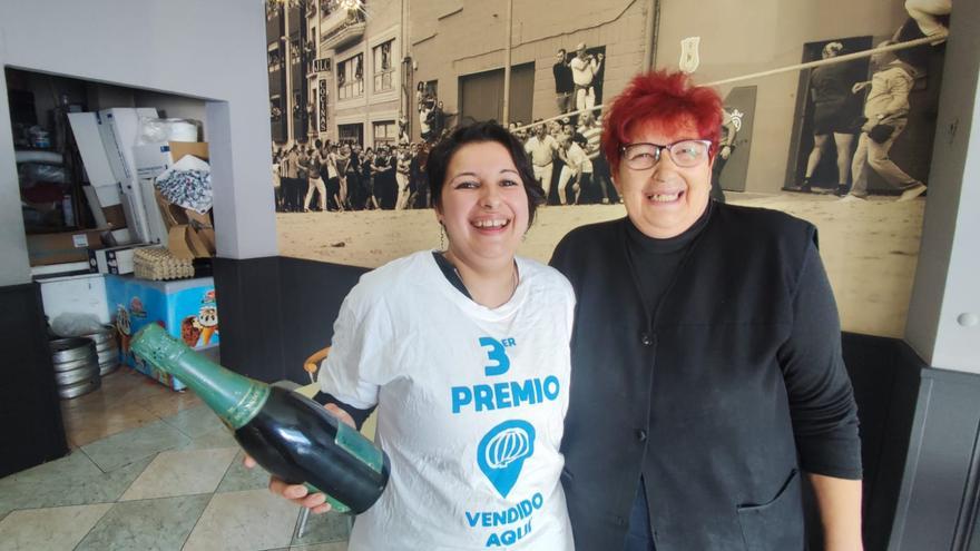 El bar Polígono, de Benavente, vende el tercer premio de la Lotería de Navidad por segundo año consecutivo