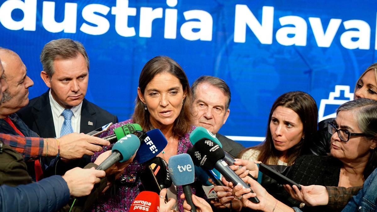 La ministra, tras su intervención en el Mar de Vigo.