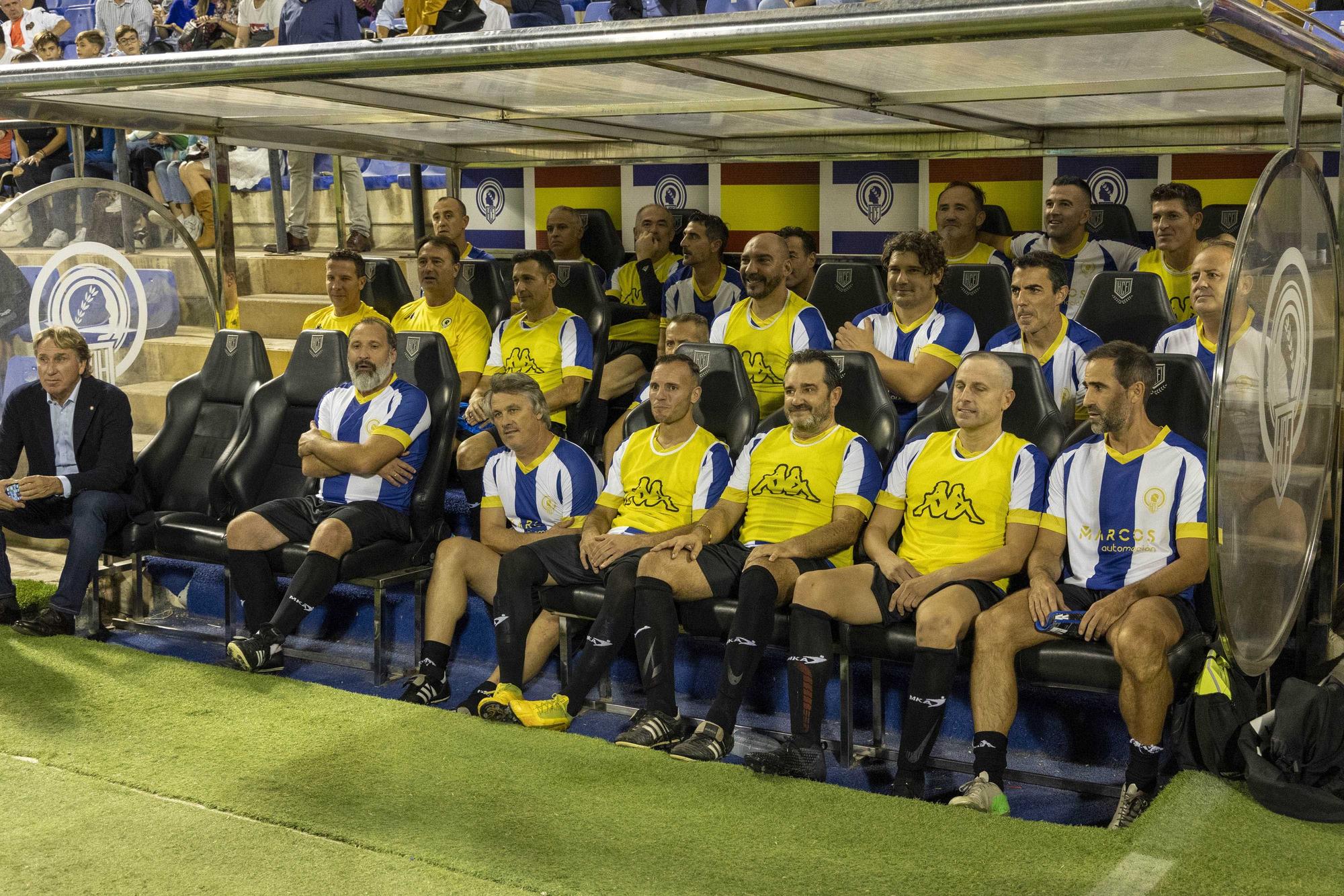 Leyendas del Hércules frente a leyendas de la Selección Española: Las imágenes del partido del Centenario