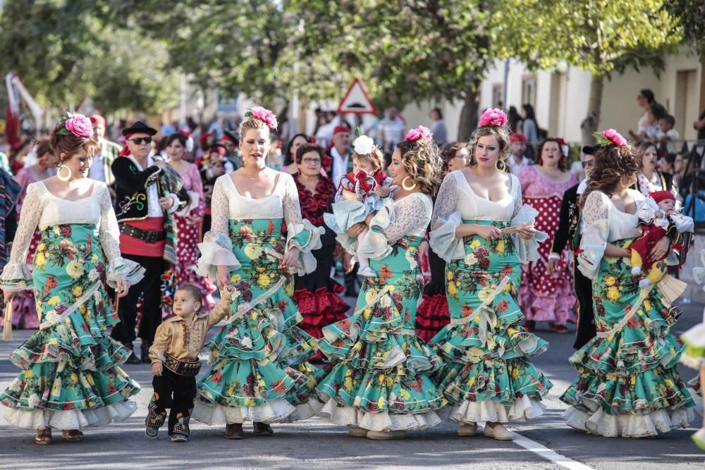 Reconquista y procesión en el cuarto día de las fiestas de Salinas