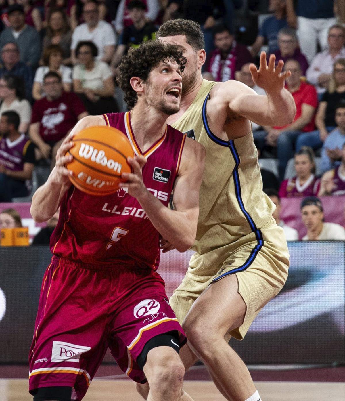 Oriol Paulí dona ales al Lleida contra un Barça desorientat