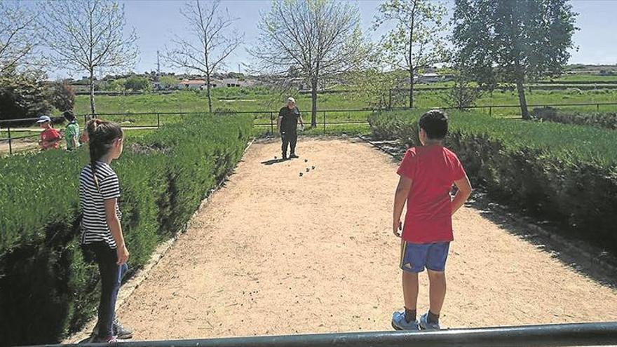 Los aficionados al juego de la petanca inician nueva liga local