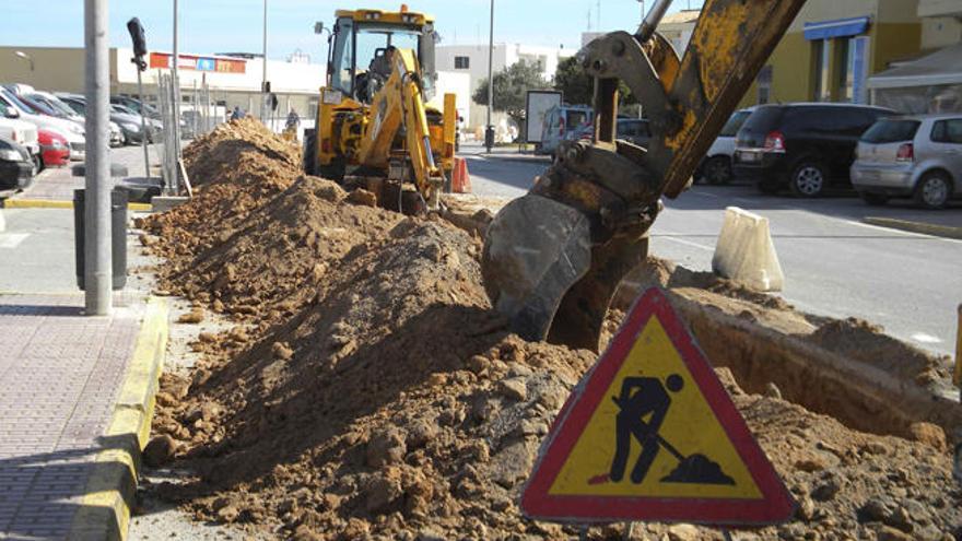 Imagen de archivo de obras en la red de aguas en Sant Francesc.