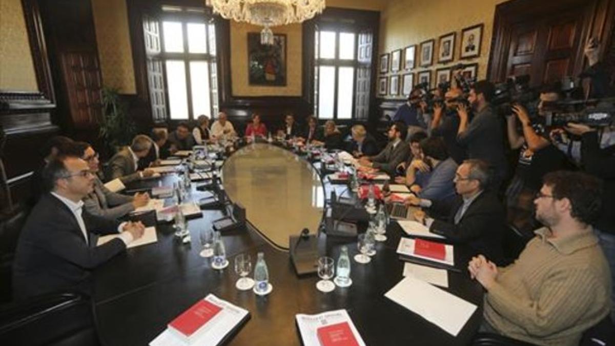 Reunión de la junta de portavoces convocada por Forcadell, con la ausencia del PPC, que no está constituido como grupo parlamentario, ayer.