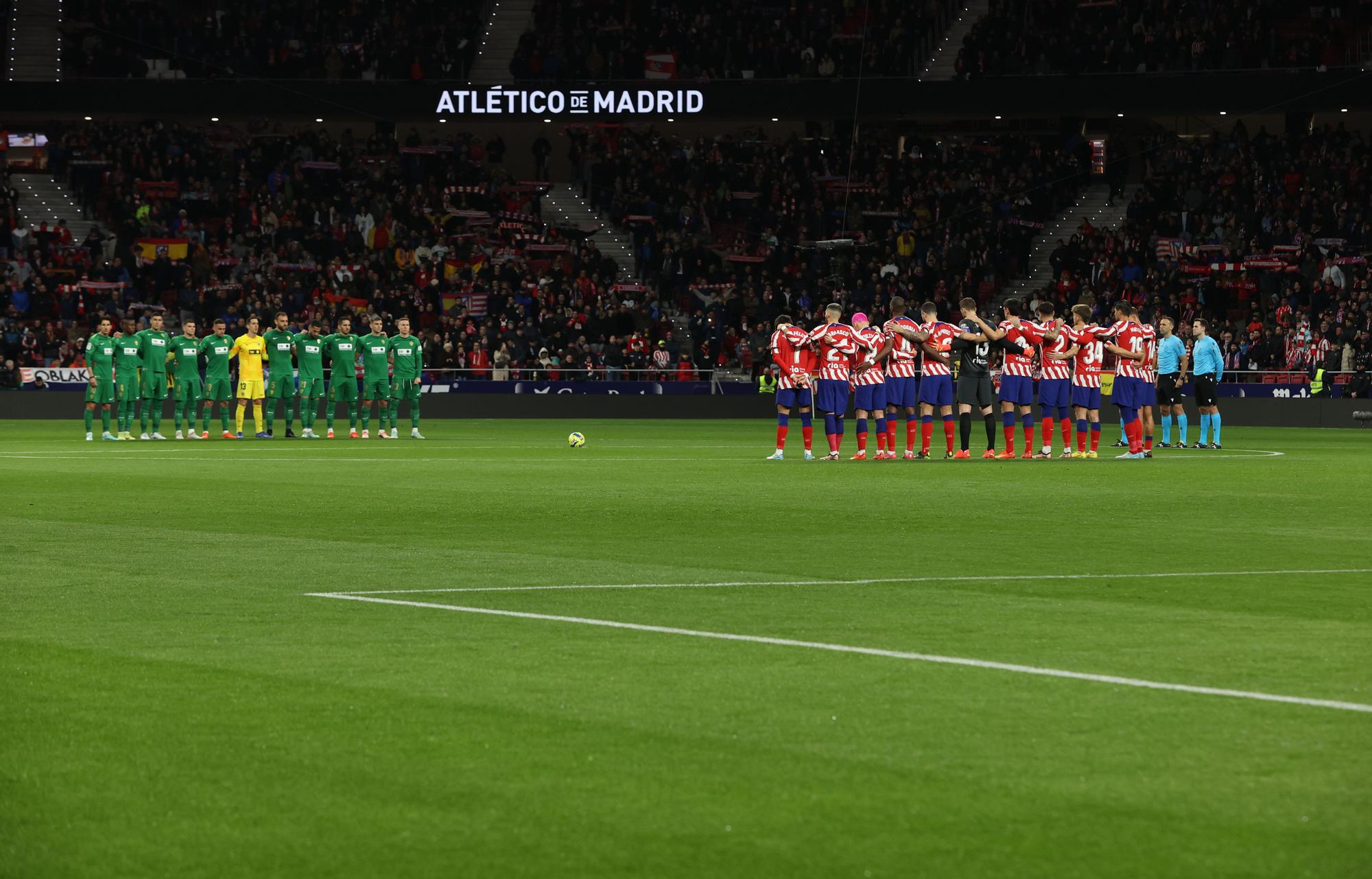 El Metropolitano recuerda a Pelé antes del Atlético-Elche