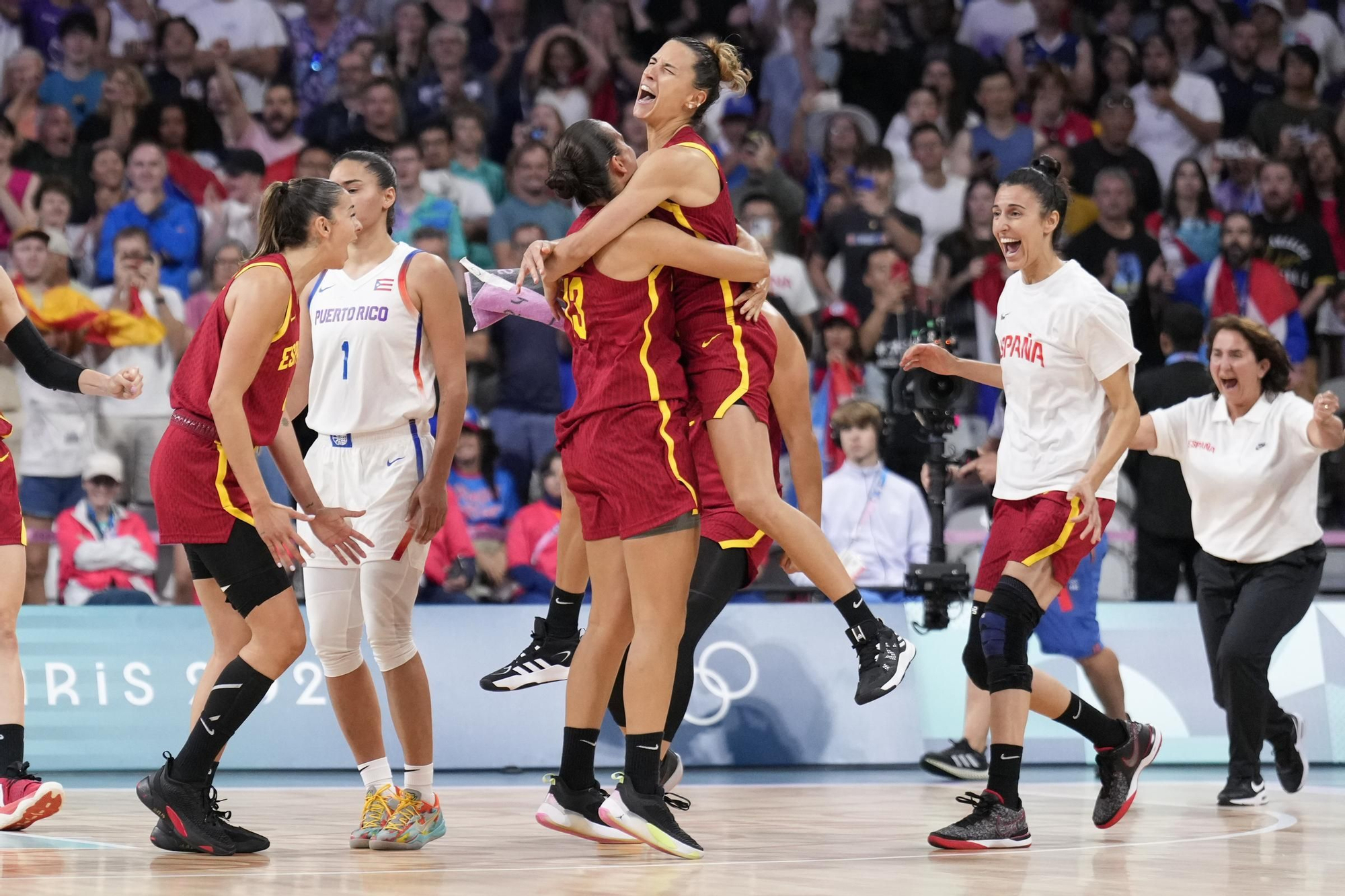 Baloncesto en los Juegos Olímpicos: Puerto Rico - España, en imágenes