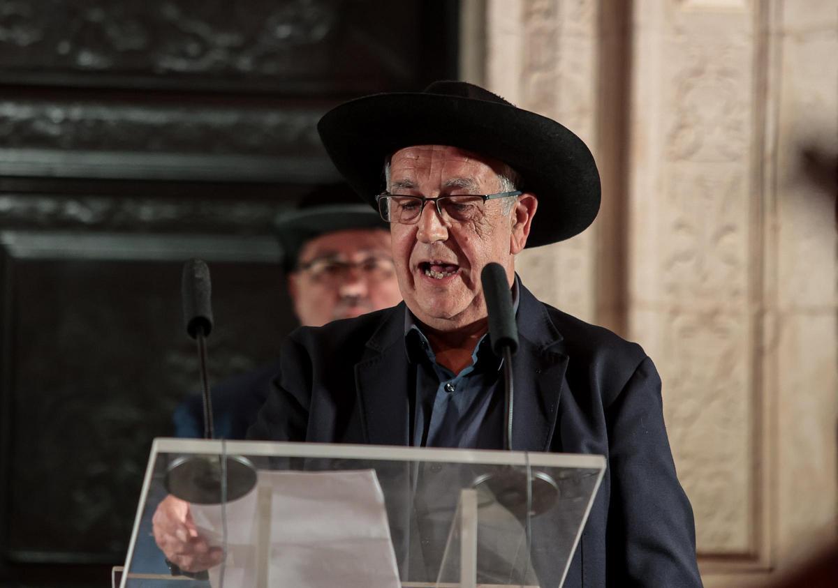Lectura de Don Juan Tenorio XIII en el Claustro histórco de la Concatedral de San Nicolás