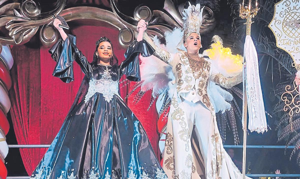 Batalla infantil entre Don Carnal y Doña Cuaresma, Alejandro Navarro y Laura Morata.