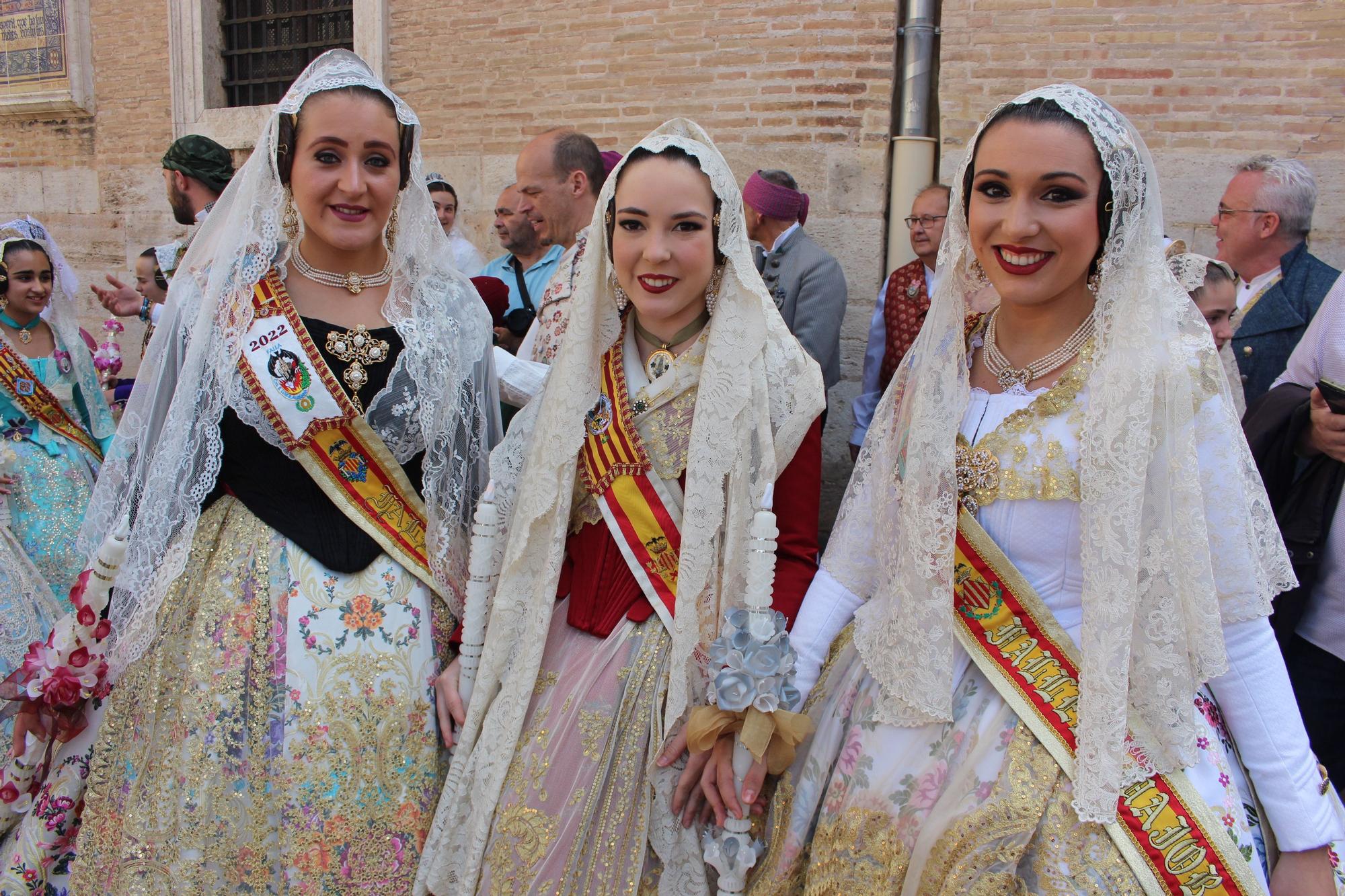 La fuerza de las Fallas en la Procesión de la Virgen (I)