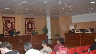 El PSOE aprueba el presupuesto de Almenara en minoría y Compromís anuncia una moción de censura