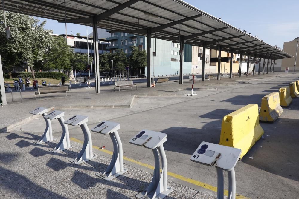 Aparcament provisional de motos a l'antiga estació d'autobusos