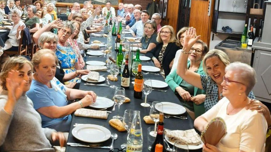 Despedida del curso de los alumnos del PUMUO en Avilés | LNE