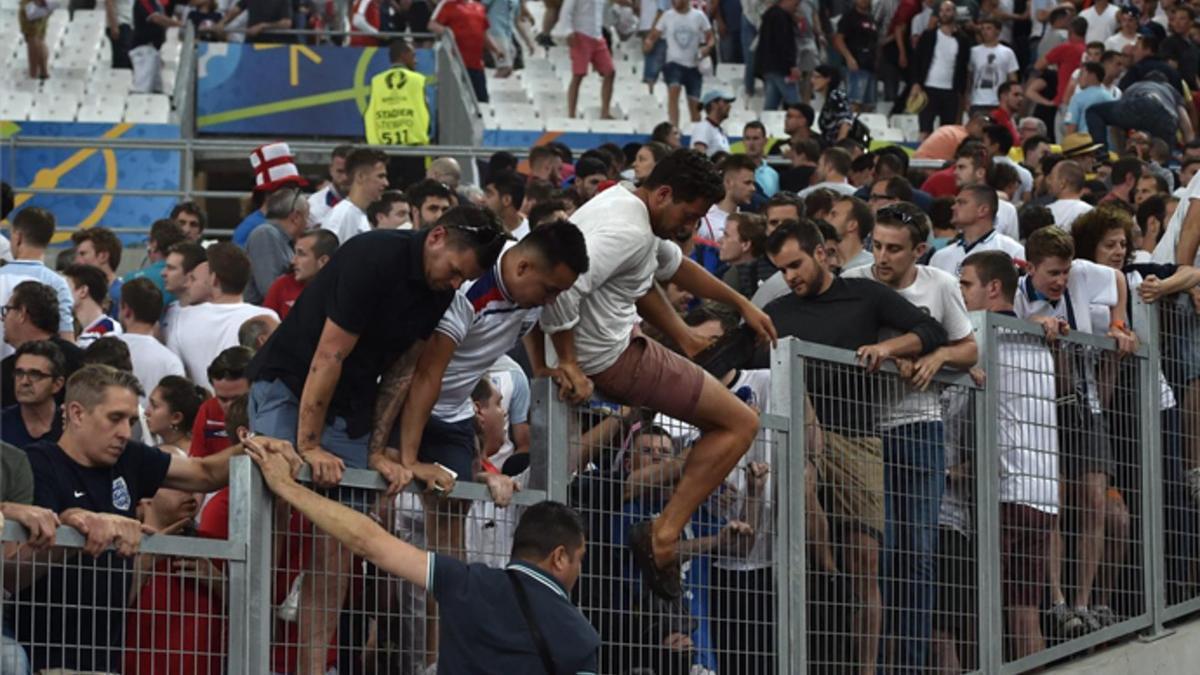 La UEFA sancionará por los incidentes en el Velodromo