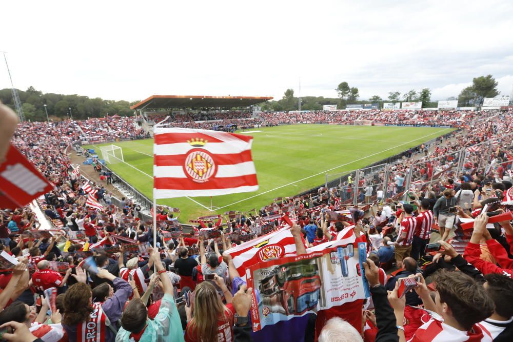 L'afició del Girona a Montilivi