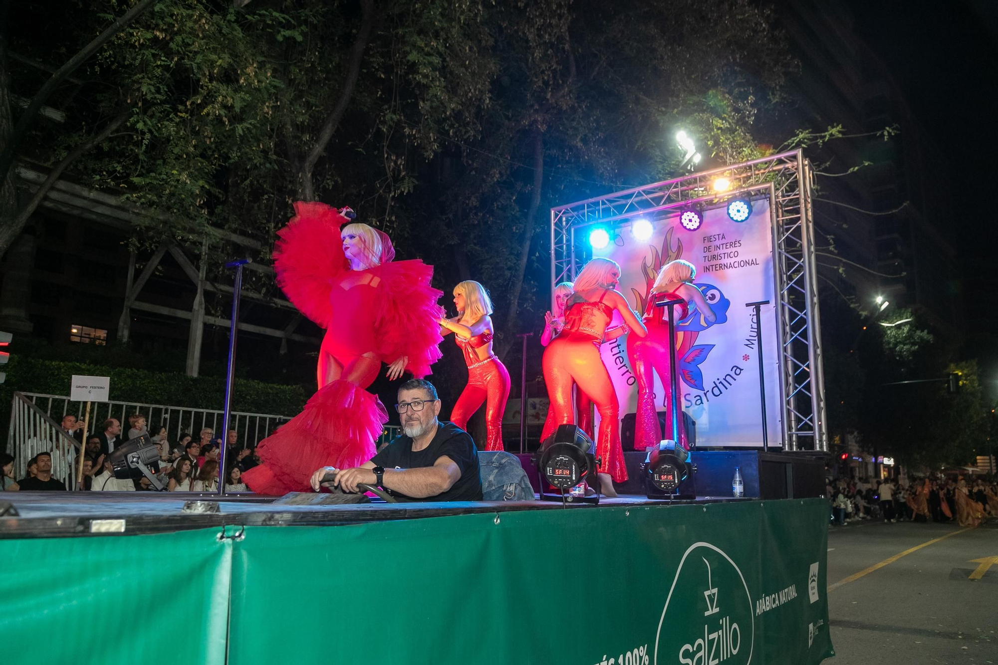 Las mejores imágenes del desfile y la lectura del Testamento de la Sardina