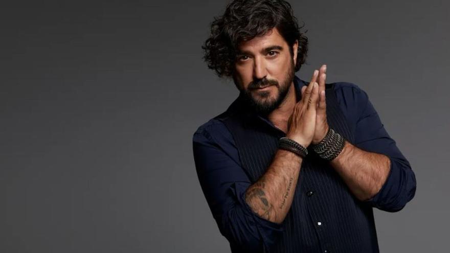 El cantante y compositor Antonio Orozco, en una imagen promocional reciente. | LANDER LARRAÑAGA