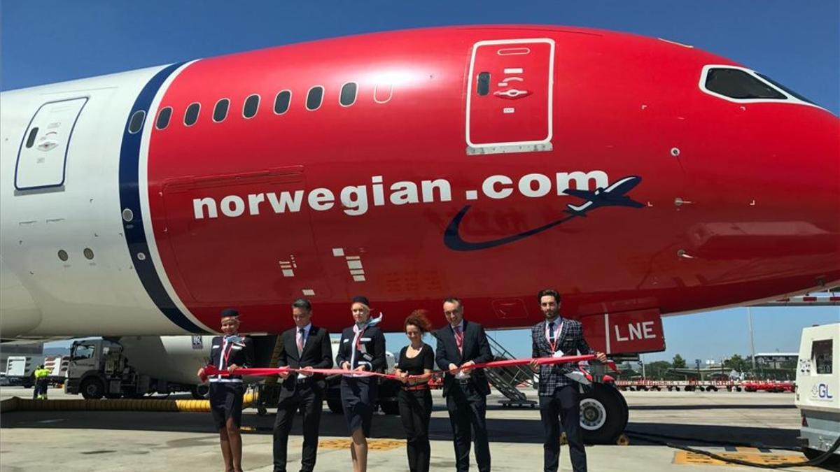 Inauguración del vuelo de Barcelona a Miami de Norwegian, operado con un Boeing 787 Dreamliner.