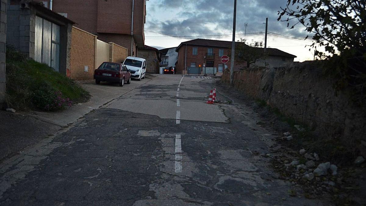 Carretera de Junquera de Tera a San Pedro de Ceque. | E. P.