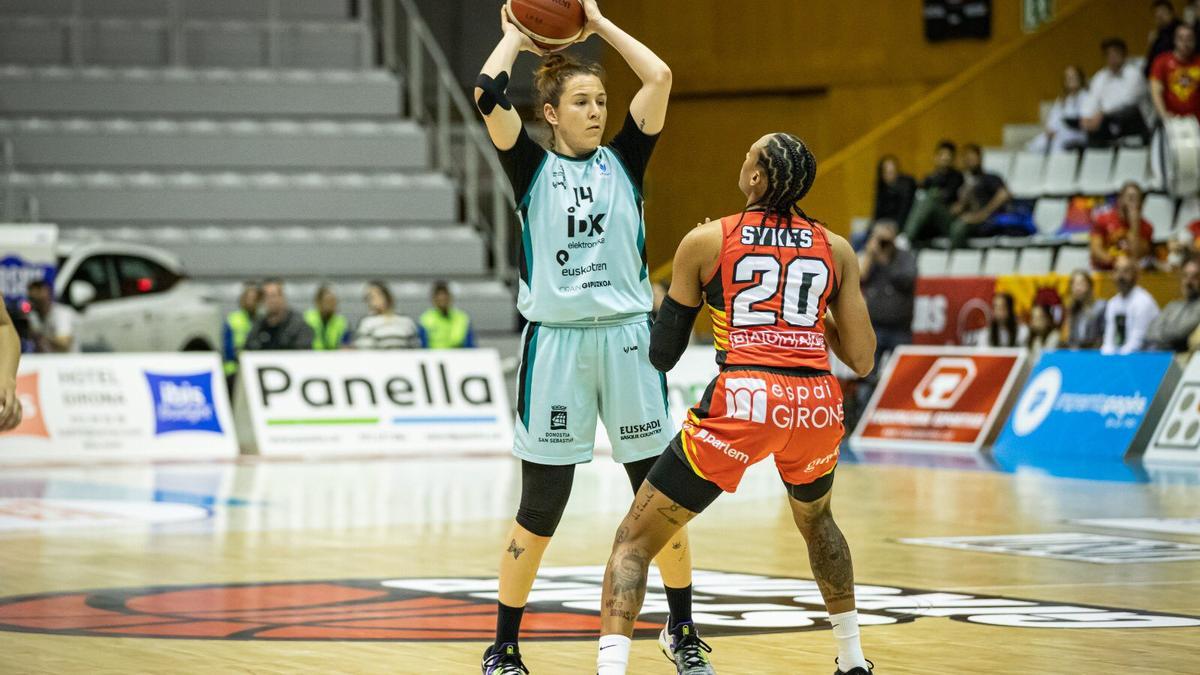 María España, durante el partido ante el Spar Girona.