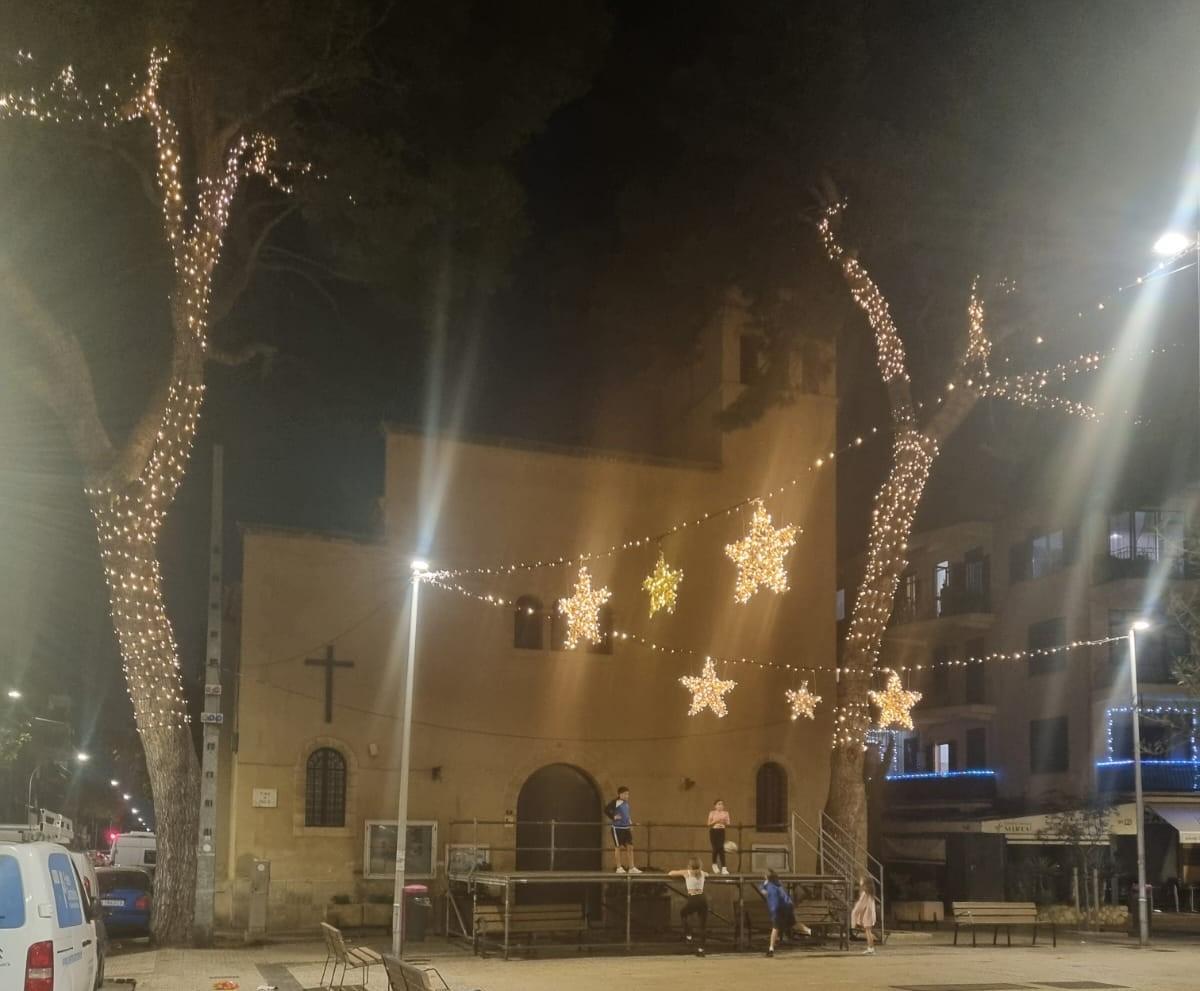 Los vecinos se conformarían con la iluminación navideña del año pasado.