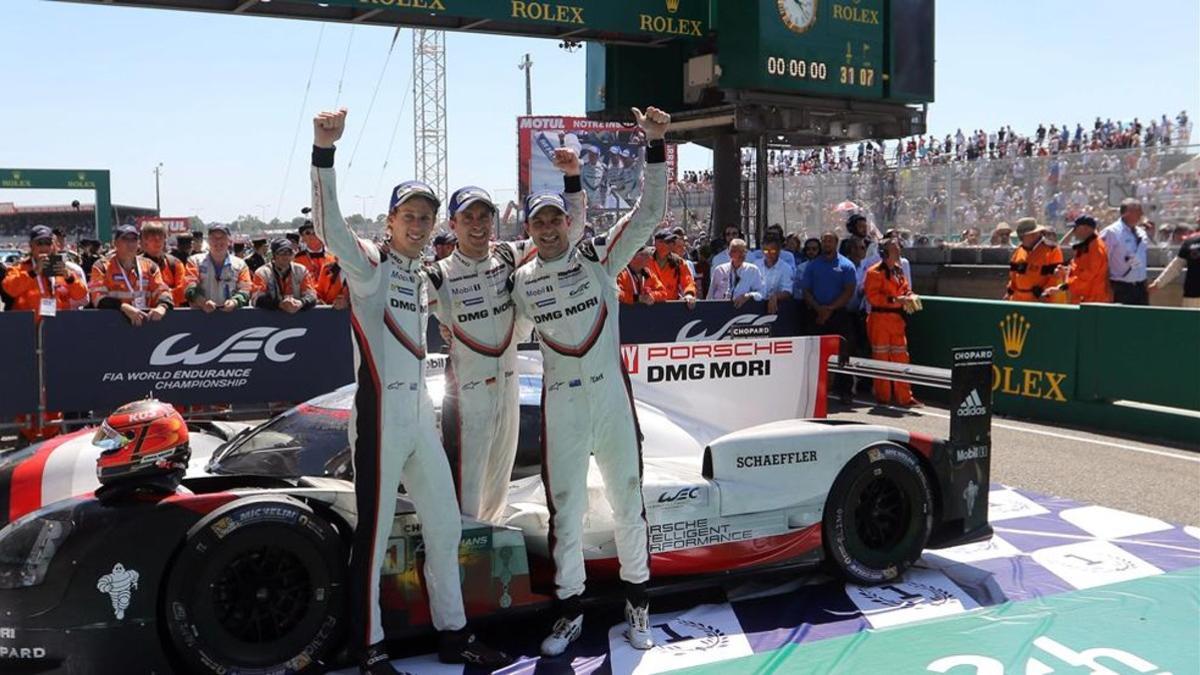 Bernhard, Hartley y Bamber han dado el título a Porsche