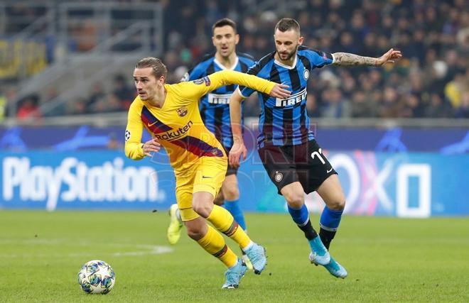 Las mejores imágenes del partido entre el Inter de Milán y el FC Barcelona del grupo F de la Champions League disputado en el estadio Giuseppe Meazza en Milán. Antoine Griezmann