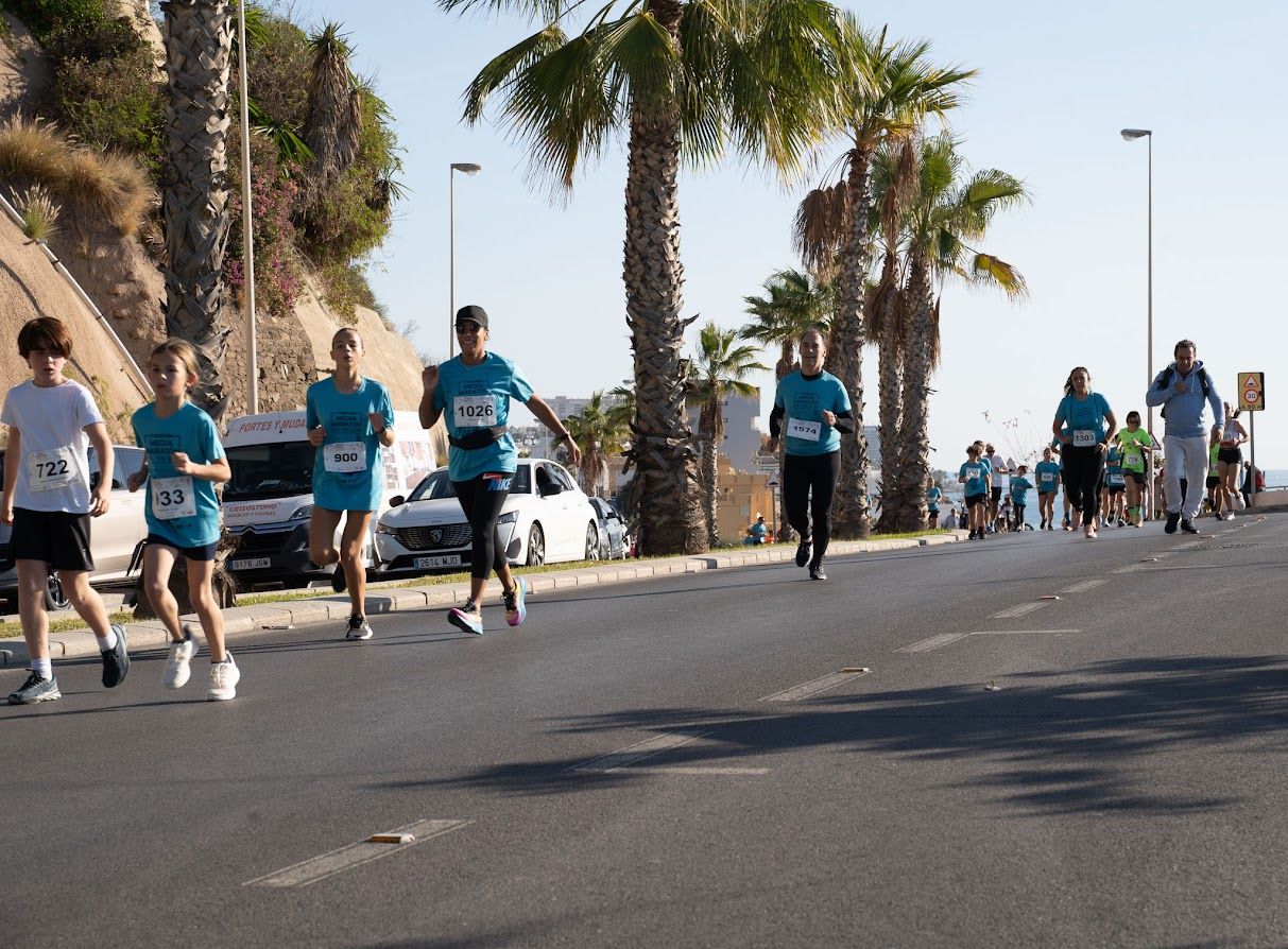 Una imagen de la VIII Carrera Litoral de Benalmádena.