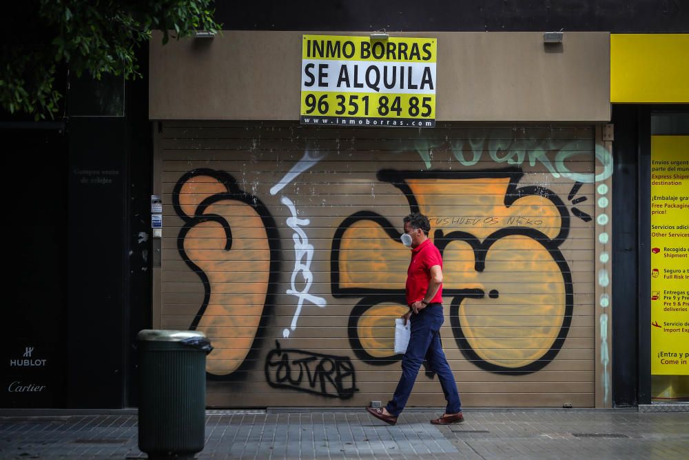 La crisis del coronavirus arrasa con los negocios del centro de València