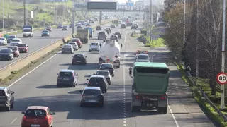 Ampliar zonas 30 y más badenes, las propuestas de A Coruña para mitigar el ruido del tráfico