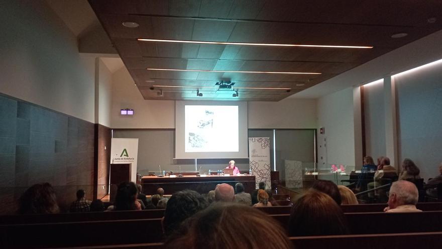 Conferencia hoy de Mari Pepa Lara sobre Strachan Rosado