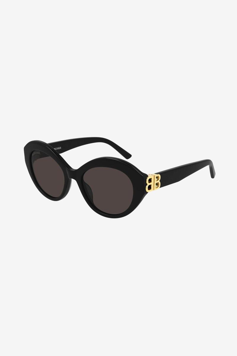 Gafas de sol ovaladas, de Balenciaga (289 euros)