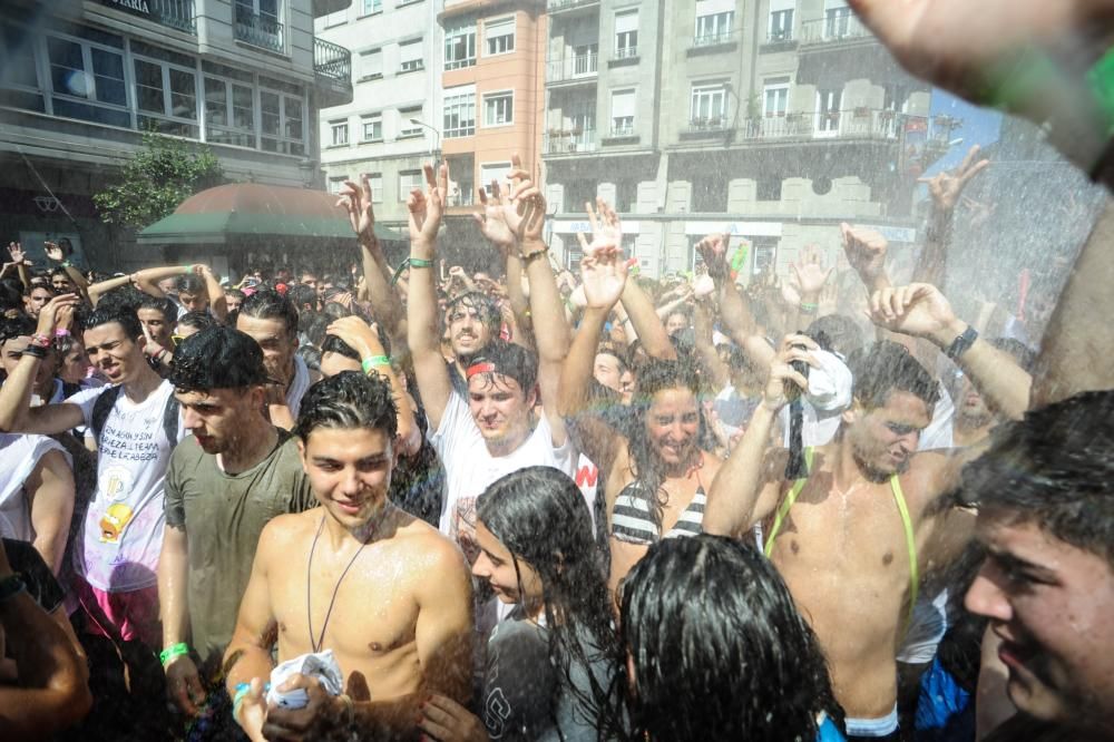 ¡Búscate en la Fiesta del Agua de Vilagarcía!