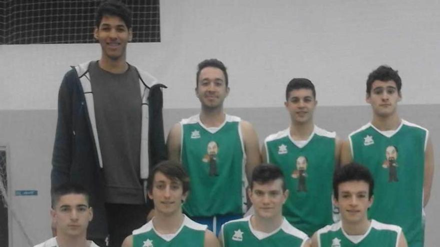 Décima victoria de Matemáticas, que encabeza la Liga de baloncesto