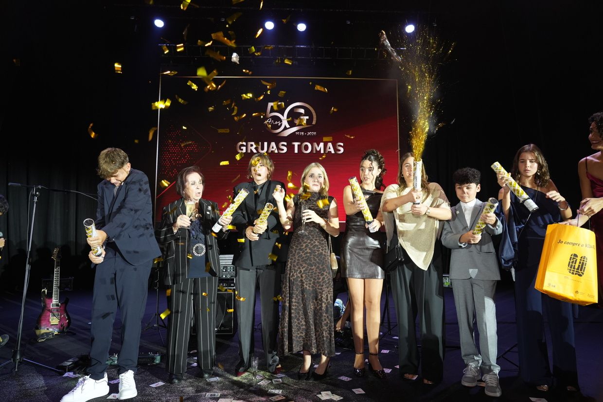 Galería de fotos de la gala del 50º aniversario de Grúas Tomás en Vila-real
