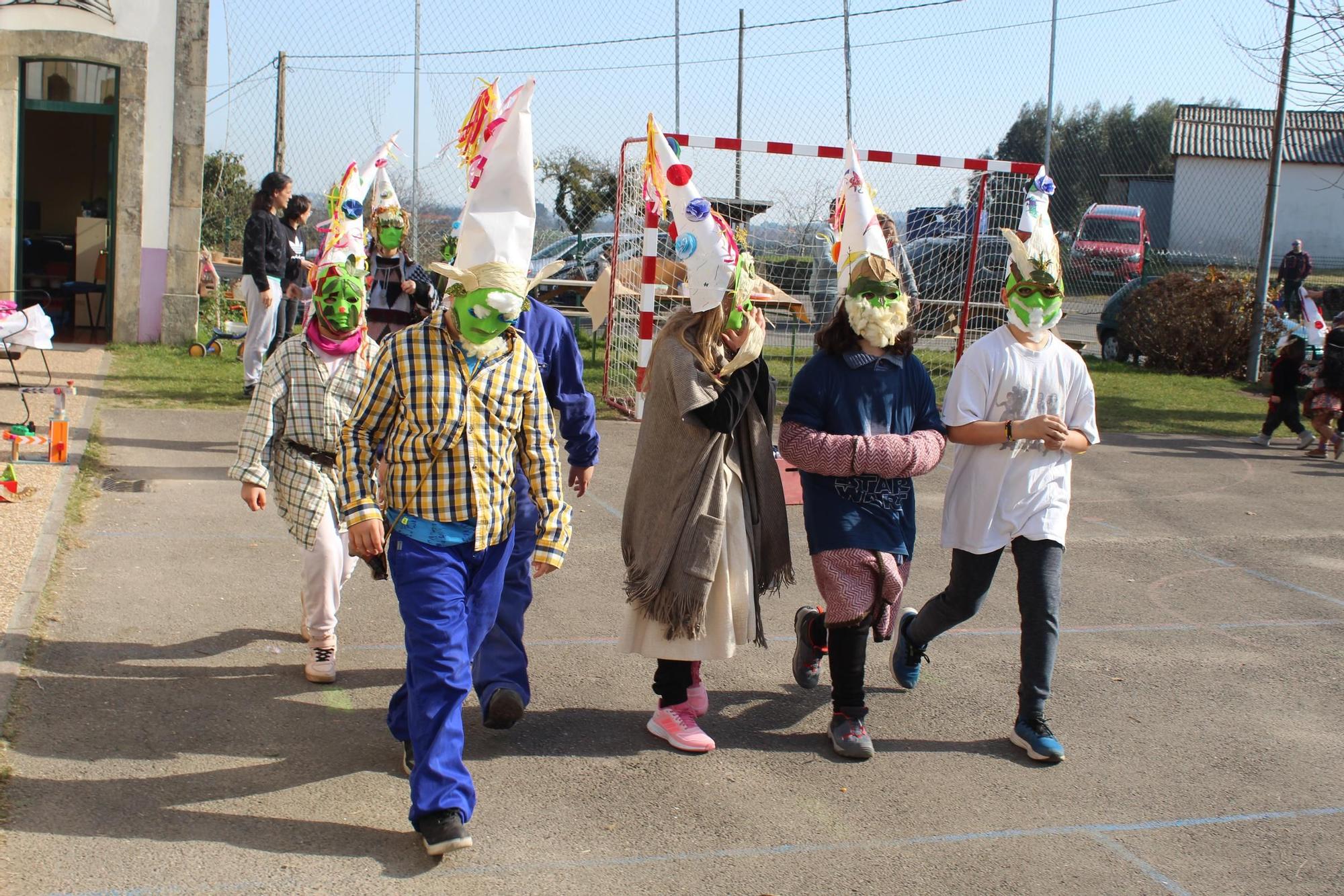 Los mazcaraos crean escuela en Villaviciosa