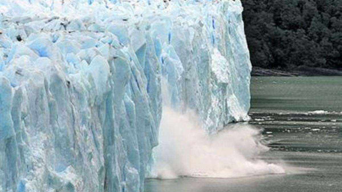 El calentamiento amenaza glaciares como el Perito Moreno.