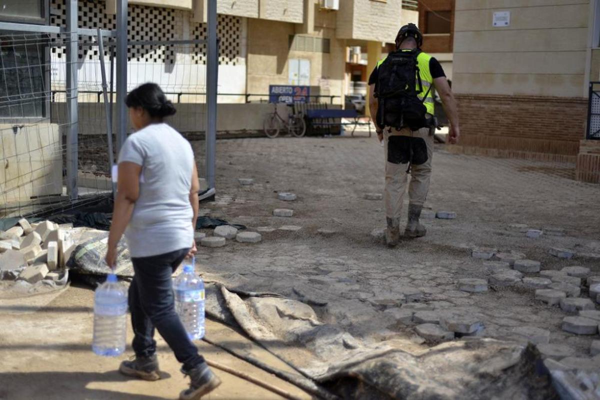 Lunes de limpieza en Los Alcázares y Los Urrutias Lunes de limpieza en Los Alcázares y Los Urrutias