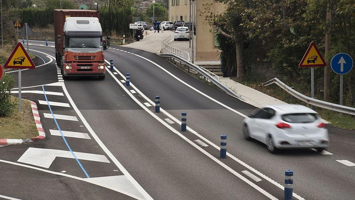 La C-55 al seu pas per la Colònia Gomis de Monistrol, un dels últims trams on s’ha actuat | ARXIU/OSCAR BAYONA