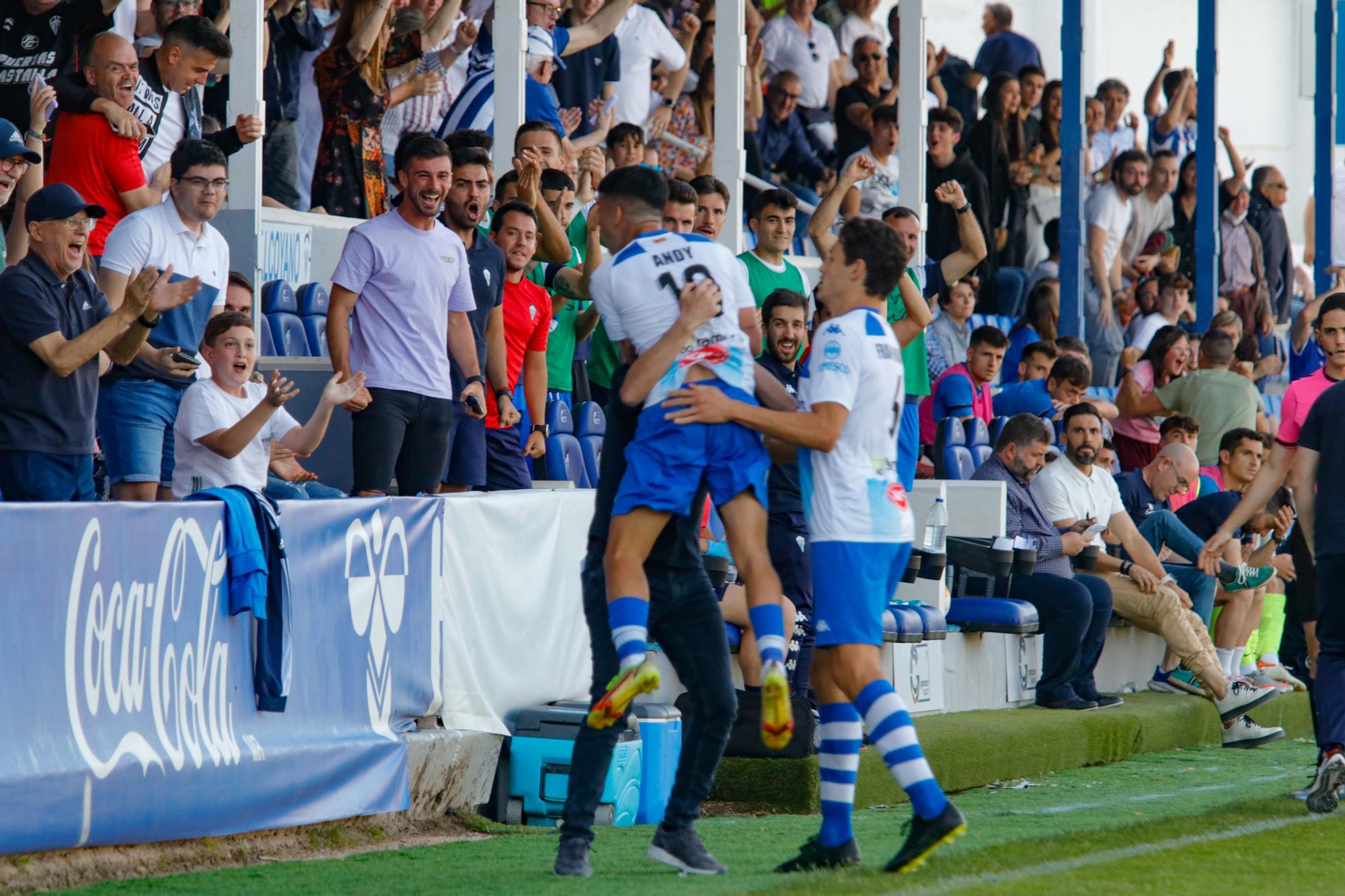 El Alcoyano salva un punto que puede saber a poco (2-2)