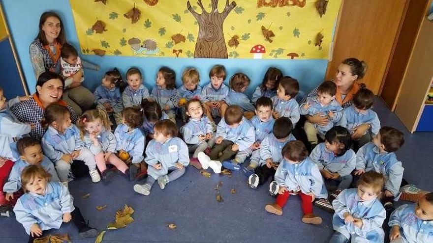 Los niños, en plena celebración. // Faro