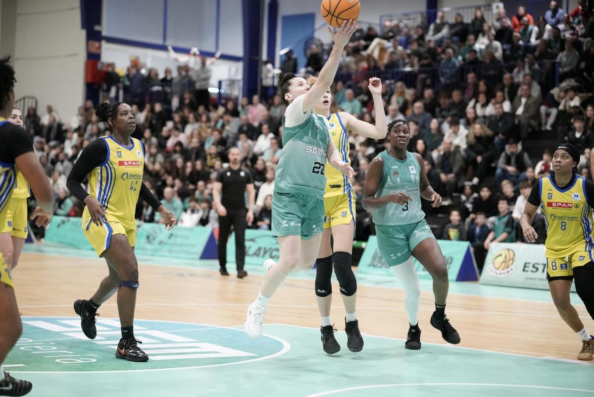 El cuadro costasoleño volvió a pagar esa falta de continuidad que presenta en la actual fase de la temporada.