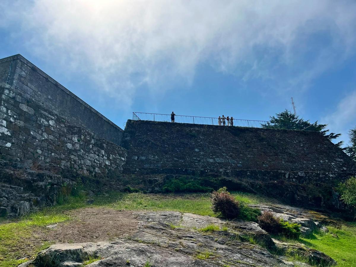 El furor por el eclipse en Vigo se hace esperar a después de comer