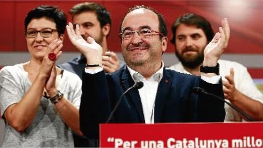 El candidat socialista, Miquel Iceta, ahir durant la seva compareixença.