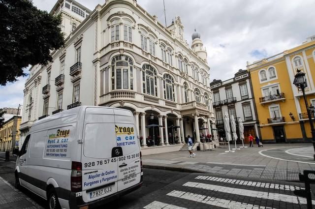 Preparativos para el rodaje de 'Down a dark hall'