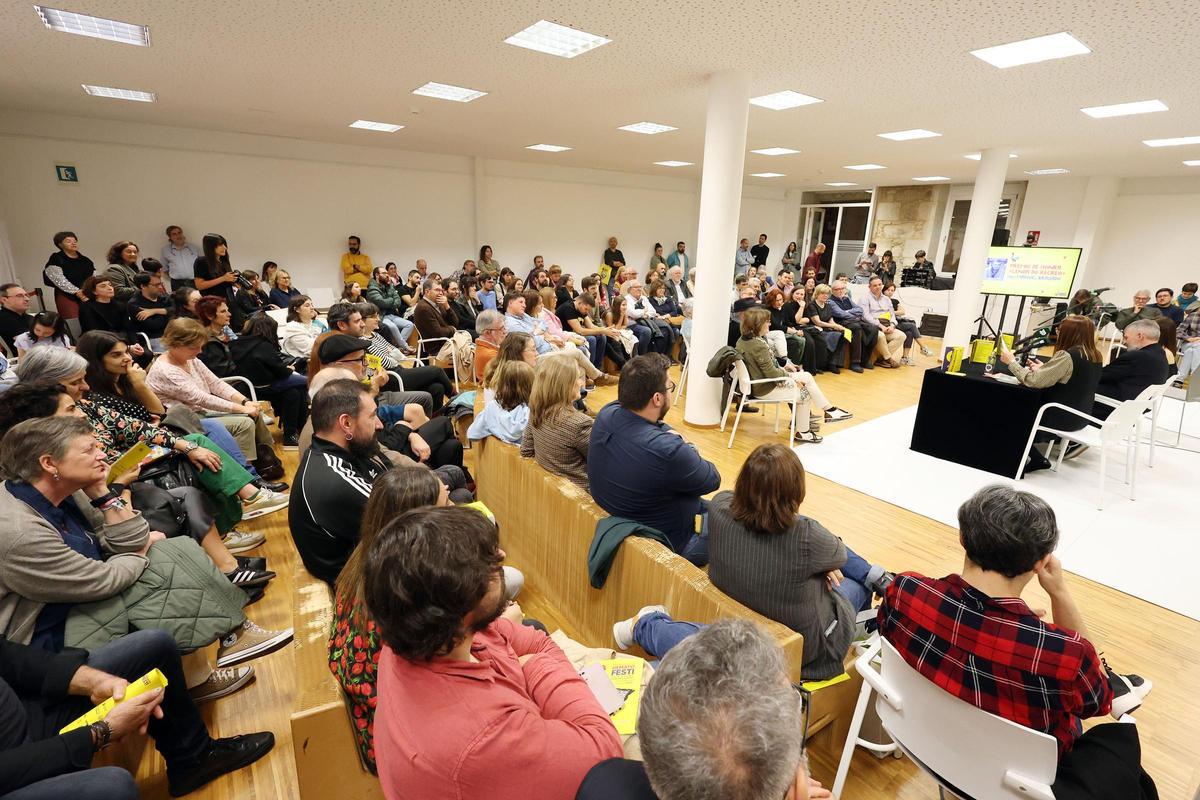 Homenaje a Manuel Bragado, el «padre literario» y editor impecable, durante el Hematofesti