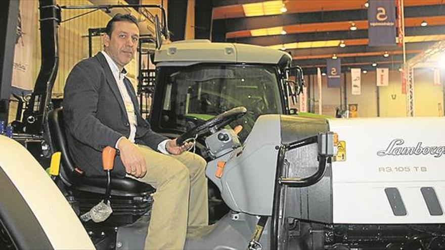 «El tractor especializado en el olivar ha aumentado sus ventas»