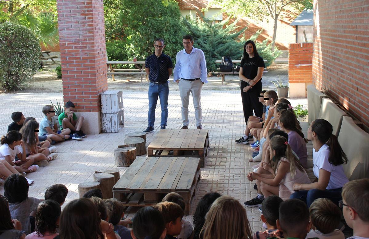 Rodríguez, Gandia y Torró en el CEIP La Solana de Ontinyent.